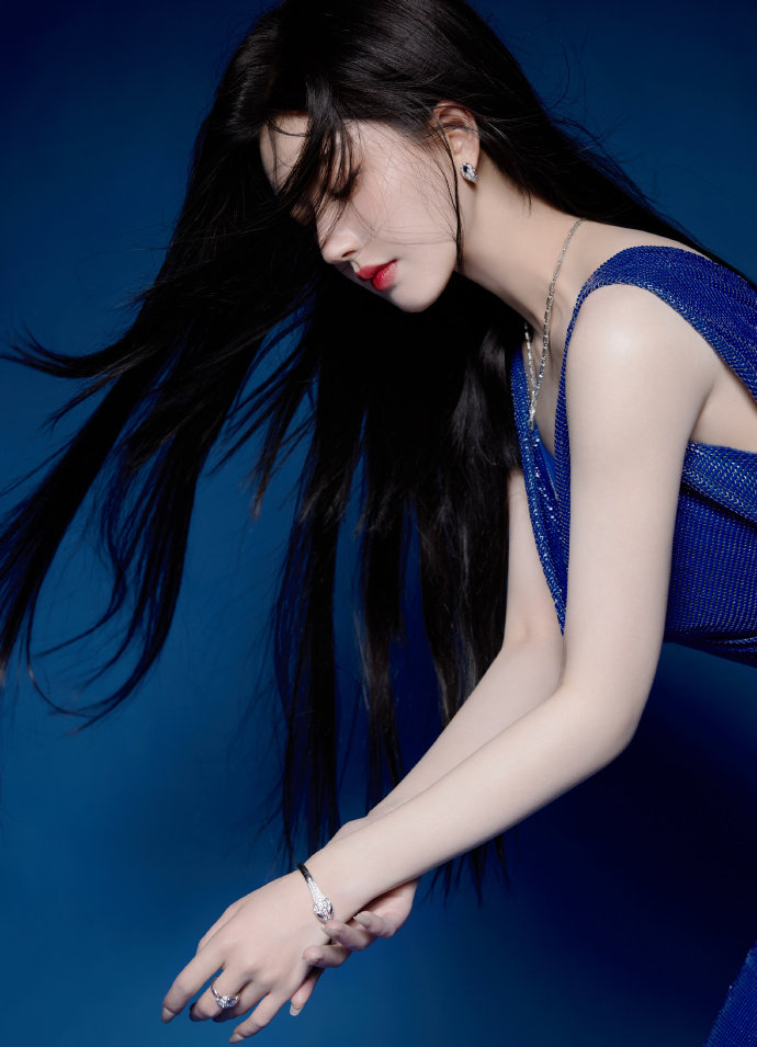 亚洲人人爽人人爽网